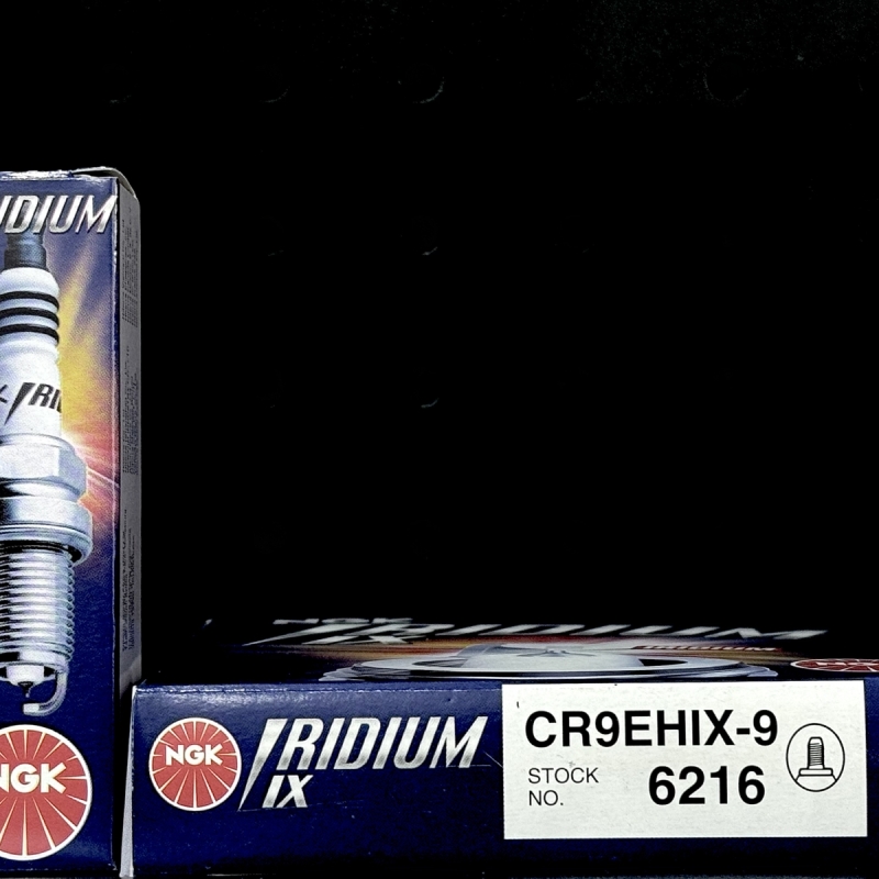 NGK Bugi Iridium CR9EHIX -9 cho xe PKL Honda
