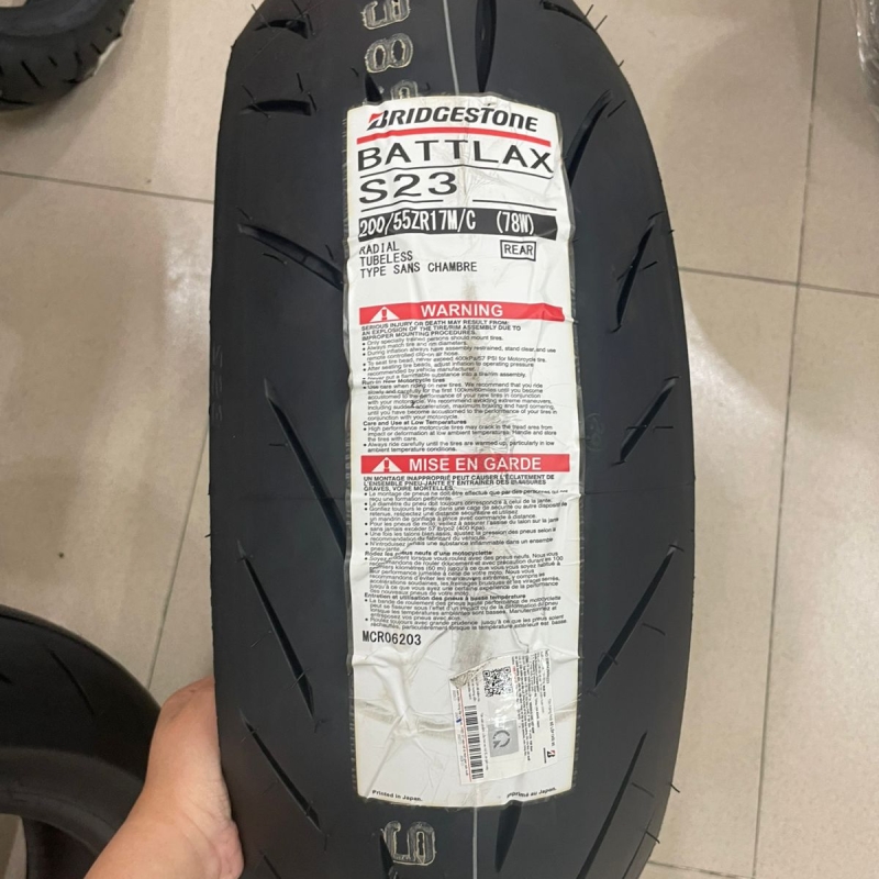 Lốp xe Bridgestone JAPAN S23RZ 200/55/17 